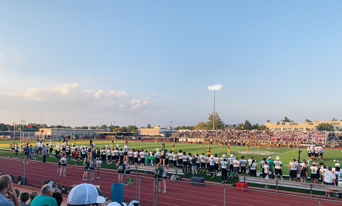 jenram02's tweet photo. Ready for some football 🏈! https://t.co/kk9JLUBiW9