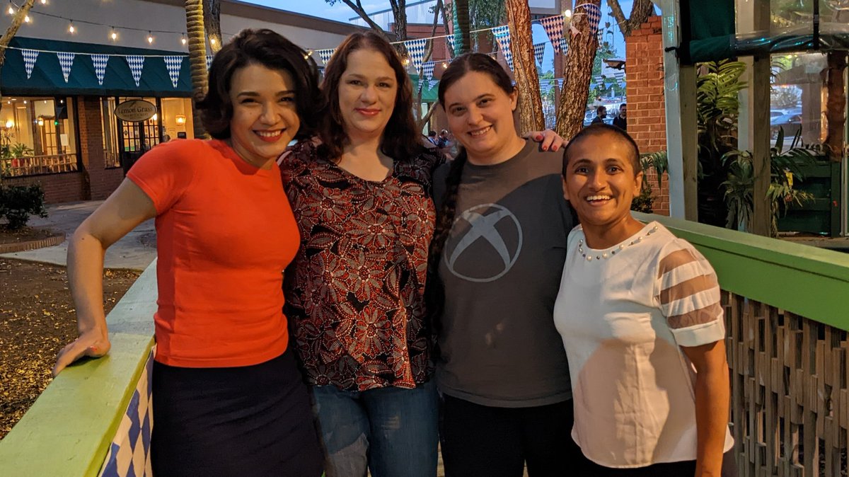 Urbanolistica's tweet photo. The traditional #WomeninTech pic at the @ATLDevCon speakers dinner.

@bookhush @SharePointMadam @perfectlypanda_ 

#ATLDevCon https://t.co/XSBk0yYjhR