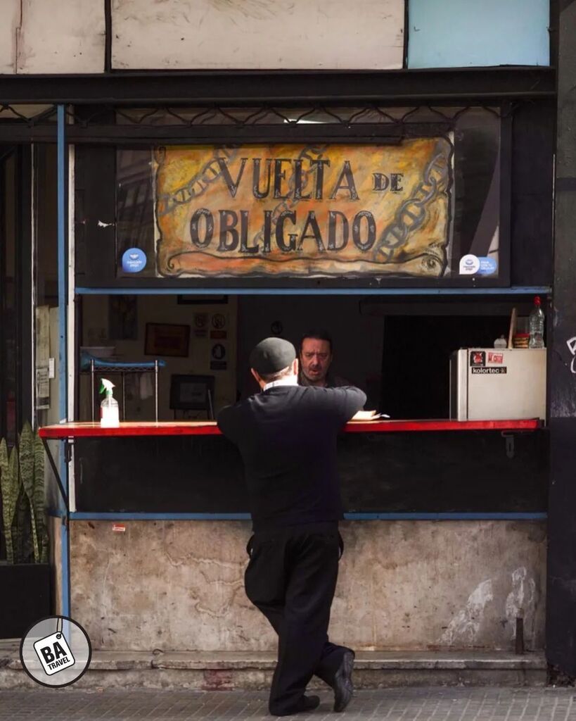 Hambre, simplemente eso...

Fotografo | <a href="/rubenslombardo/">ruben d lombardozzi</a> 
Barrio: San Telmo 
▫
▫
Selección | @archiecoria
Usa nuestra etiqueta
#BuenosAiresTravel
Seguinos @BuenosAiresTravel 🇦🇷
#BuenosAires
▫
▫
▫

Visita nuestras hubs amigas:

➡️ @ww_argentina

➡️… instagr.am/p/CiljVqbNgvI/