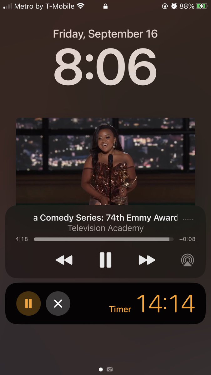 BrownieSue99's tweet image. This new update is wavvyyyy 😳ahkayy #ios16update