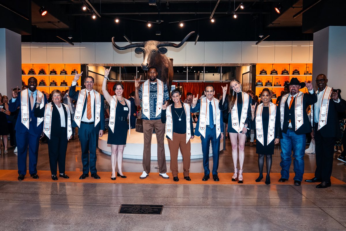 Our 2022 Hall of Honor class! 🤘