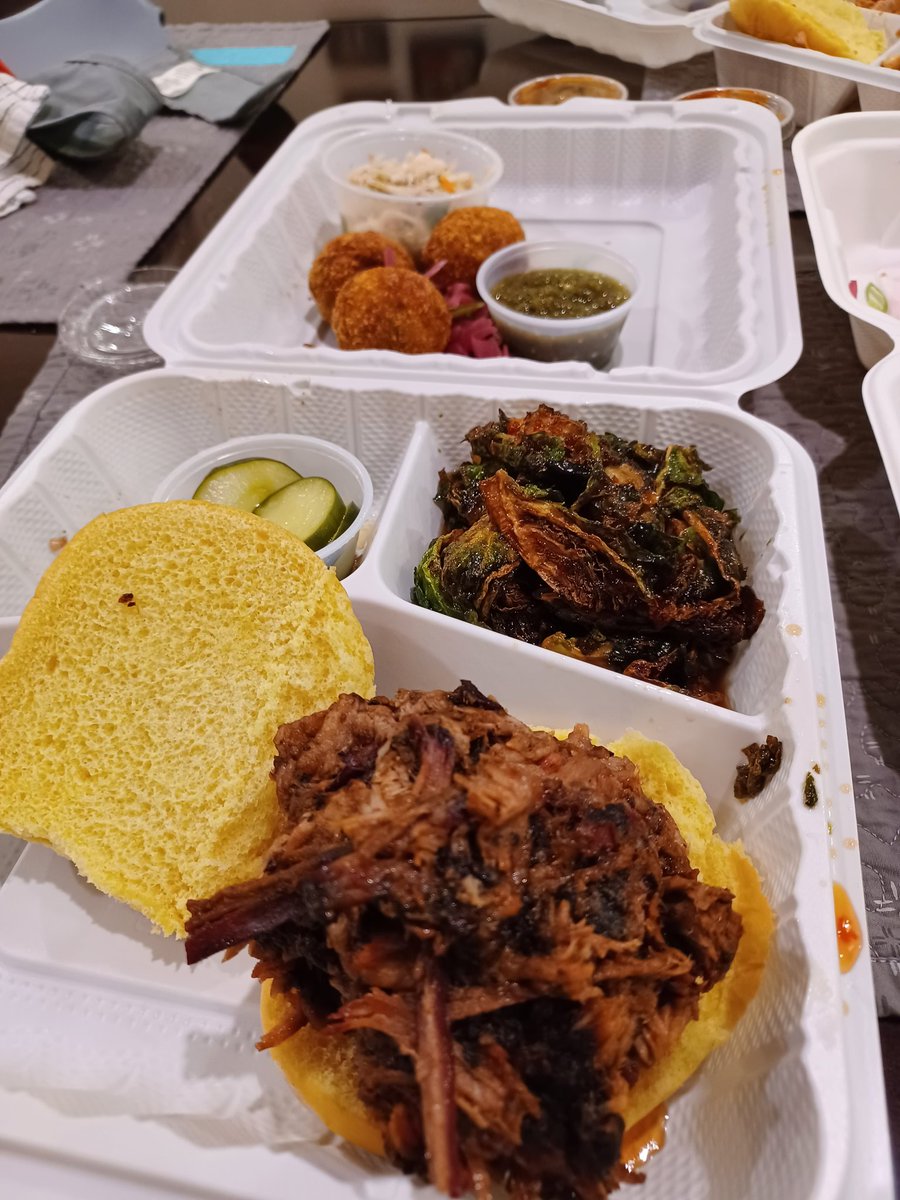 ANCJonah's tweet photo. @CinderBBQdc is always amazing. #Ward4Takeout https://t.co/fsji3yJfeg