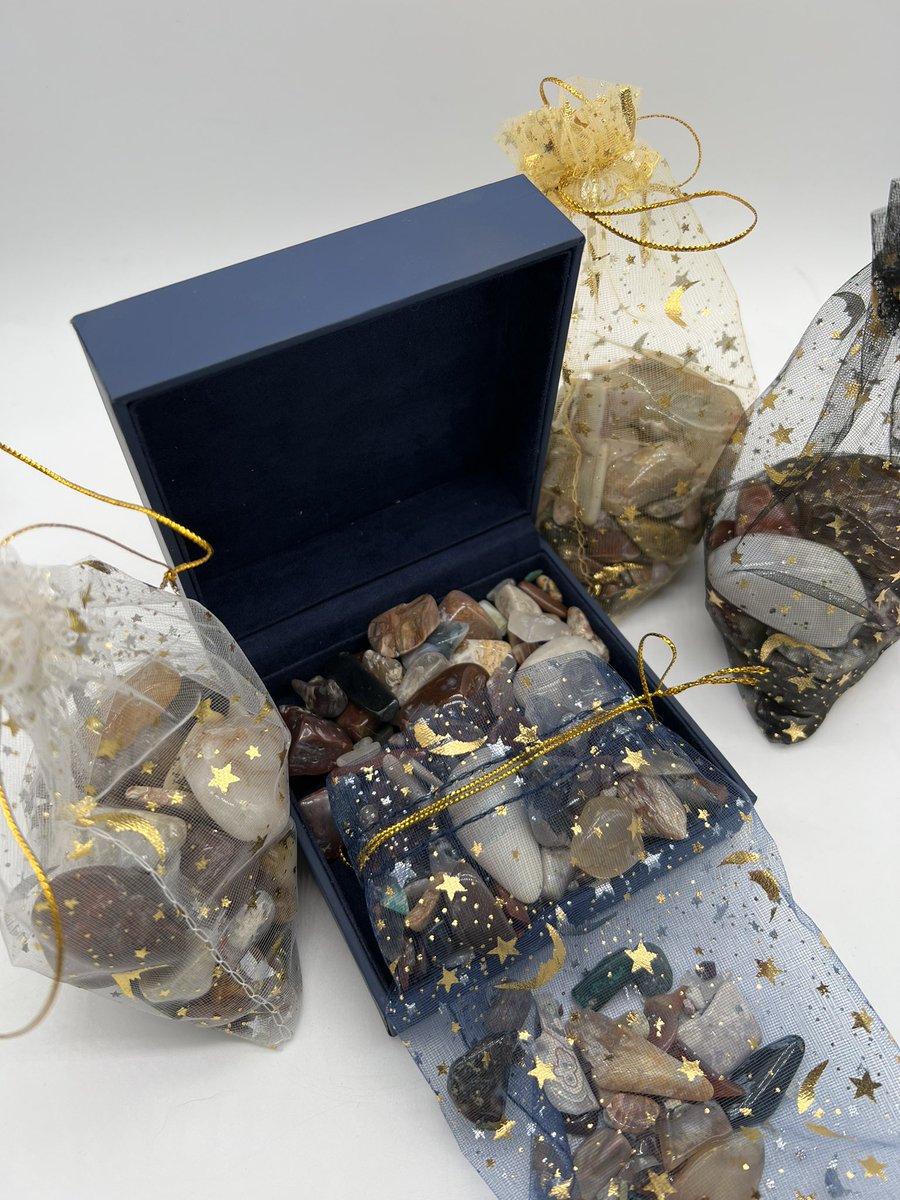 PositiveKnots's tweet photo. I just added two new listings to the site! Mystery tumble bags and root chakra bags!! Go check it out 👀
https://t.co/GlGHSpRxfC
#positiveknotsjewelry #gemstones #mysterybag #rootchakra #tumbledrocks https://t.co/JLmggFFMIh
