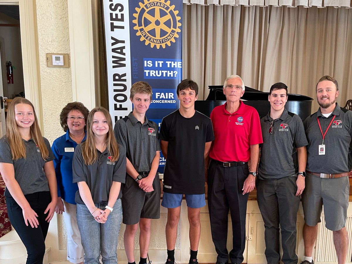 CFHSRocketClub's tweet photo. Thank you to the Rotary Club of Cedars Falls for letting us sit in for some lunch and listen to a great presentation by Craig about the transportation of the SLS Rocket Core Stage! A great way to kick off the school year! 🚀🚀🚀 https://t.co/CYMNspo9xb