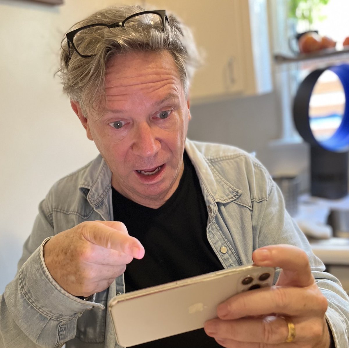 Peter Duke 📷 Reframes Reality on Twitter "OMG! There are aliens, I see(00)