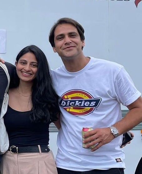JuttaFreudig's tweet photo. #MusketeersEurope #LukePasqualino #lucaspasqualino #Maurizio 😍 and #Shantaram #CoActresses off #Set 😊 First one is unknown 😆🔥 but Luke posted the photo in his "Melbourne archives on film".... second one is #AntoniaDesplat #Karla , third one #RachelKamath #Parvati https://t.co/2roQrv0Zl4