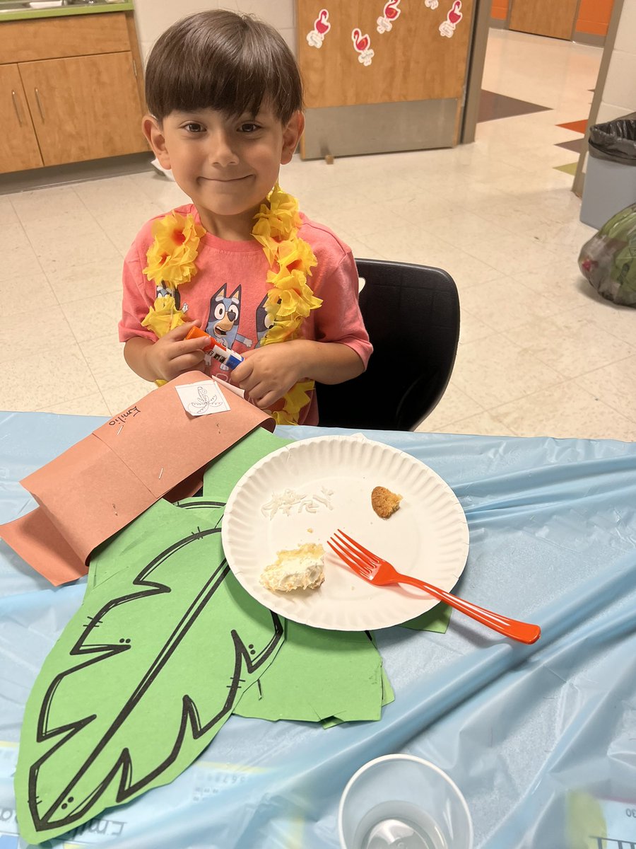 MrsBurnsKinder's tweet photo. Yesterday we celebrated the end of our ABC Bootcamp with Chicka Chicka Boom Boom day! We had an ABC fashion show and explored coconuts with our 5 senses. @RFe_RCS @kindersmorgie @rucoschools https://t.co/81EbzOV8qT