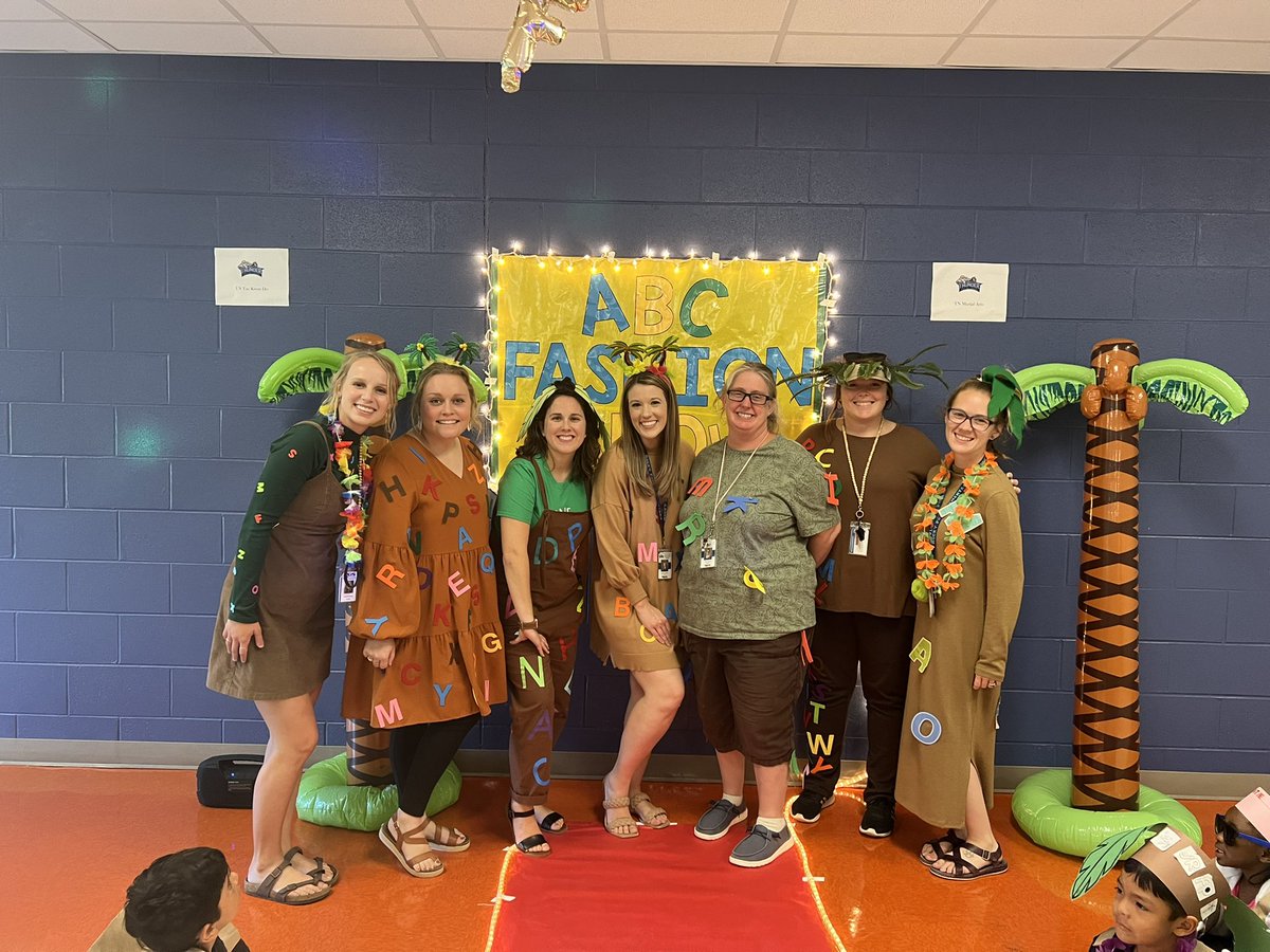 MrsBurnsKinder's tweet photo. Yesterday we celebrated the end of our ABC Bootcamp with Chicka Chicka Boom Boom day! We had an ABC fashion show and explored coconuts with our 5 senses. @RFe_RCS @kindersmorgie @rucoschools https://t.co/81EbzOV8qT