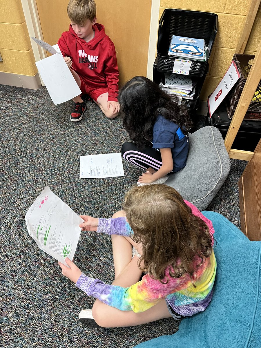 ElmwoodKreiling's tweet photo. #4PI learned that poetry can’t just be read, it needs to be heard! Reading “The Bells” by Edgar Allen Poe is a great experience with onomatopoeia! #lovemystudents #elmwoodeagles #PartnersInGrowth https://t.co/zJLaSFHOOE