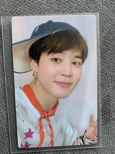 ViewsUpdate's tweet photo. Hi BNS ! 
Wts LFB PH onhand
May interested po ba dito? DM me lang po 💜
*photo not mine, tinamad po magpic* https://t.co/d0dtHFCp2K