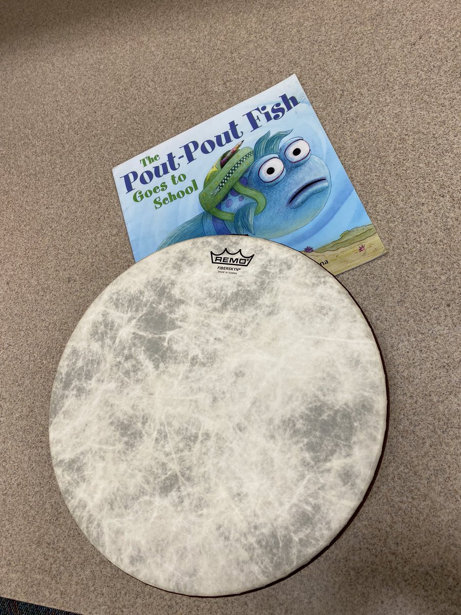 OESMusicRocks's tweet photo. 1st Full week-check! Life is good in the music room! 💙🎵💙 https://t.co/mWw7GL9GIe