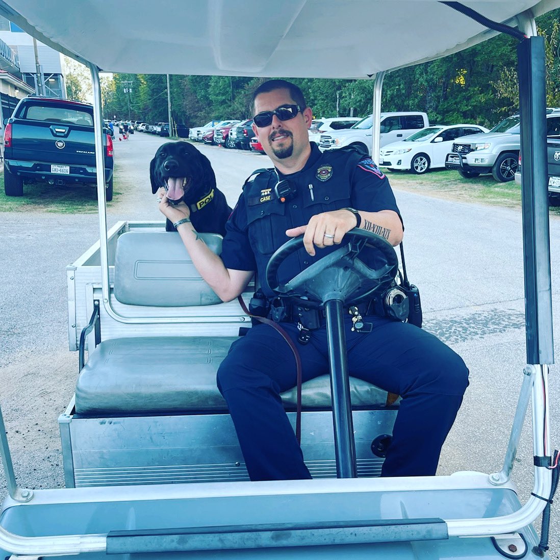 HpdTx's tweet photo. “Have no fear! K9 Barney is here!!”
K9 Officer Case and Barney are out and about rolling and patrolling the HMS Football Stadium! @HendersonISD https://t.co/z38d4qAovX