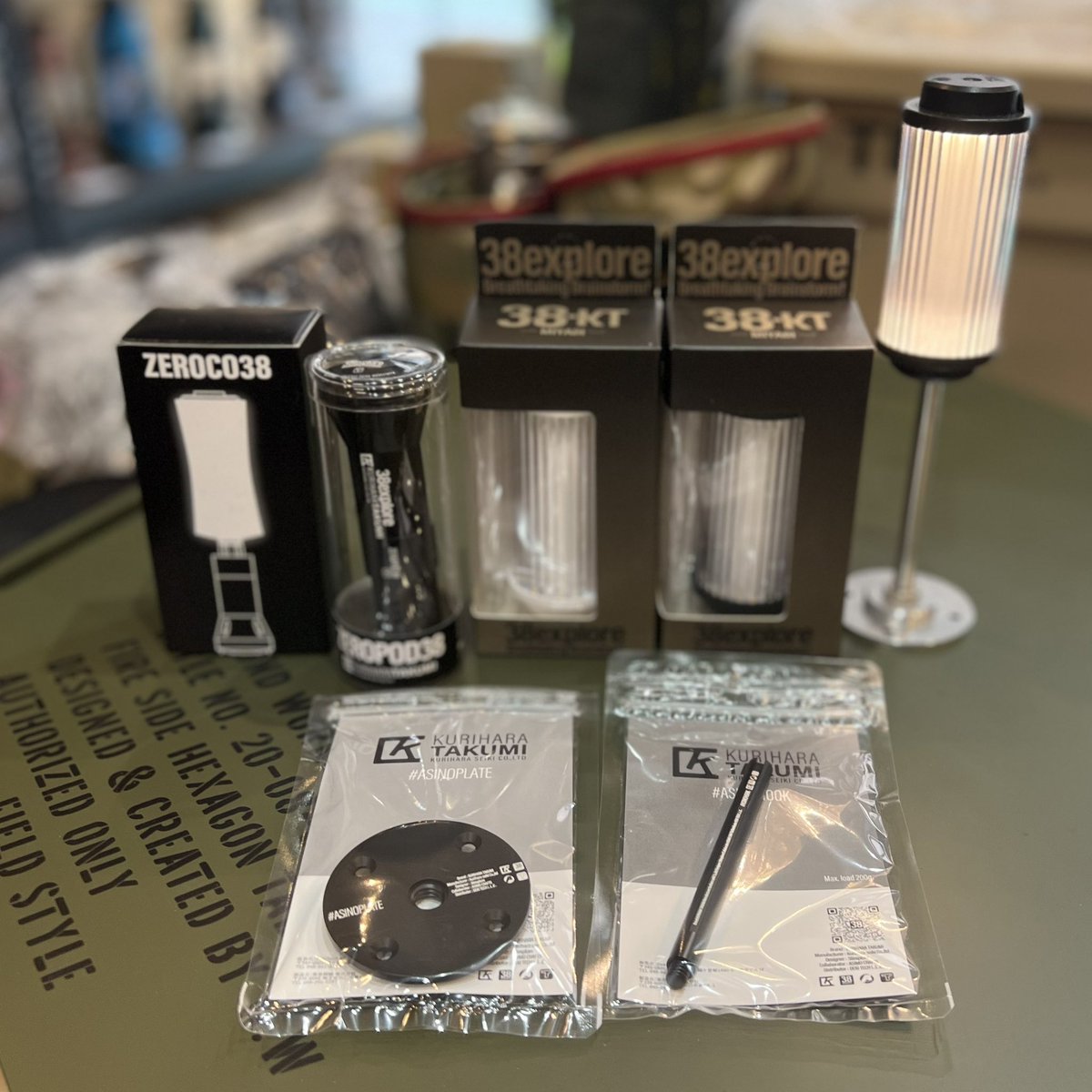 honda_lamp_shop's tweet photo. おはようございます。
本日は10時オープンです。
開店より「38灯」販売致します。
数に限りがございますので1家族白黒どちらか1点とさせて頂きます。
店頭のみ、お取置きは致しません。
#38灯 #38explorer #ミヤビ https://t.co/XNFnNAut8I