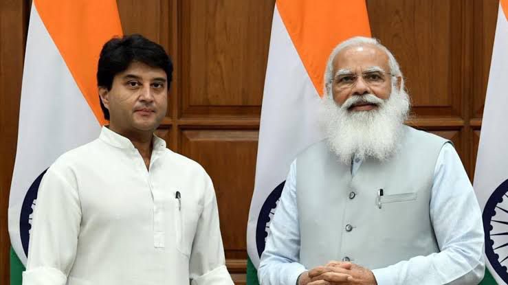 JM_Scindia's tweet photo. देश के प्रति सदैव समर्पित, राष्ट्रहित में अनेक ऐतिहासिक फैसलों के प्रणेता, भारत को विश्व का सबसे मजबूत राष्ट्र बनाने की ओर अग्रसित करने वाले, प्रधानमंत्री श्री नरेंद्र मोदी जी को जन्मदिन पर बधाई।
ईश्वर से आपके उत्तम स्वास्थ्य और यशस्वी जीवन की कामना करता हूँ।#HappyBirthdayModiji https://t.co/SUCfLdzQzP