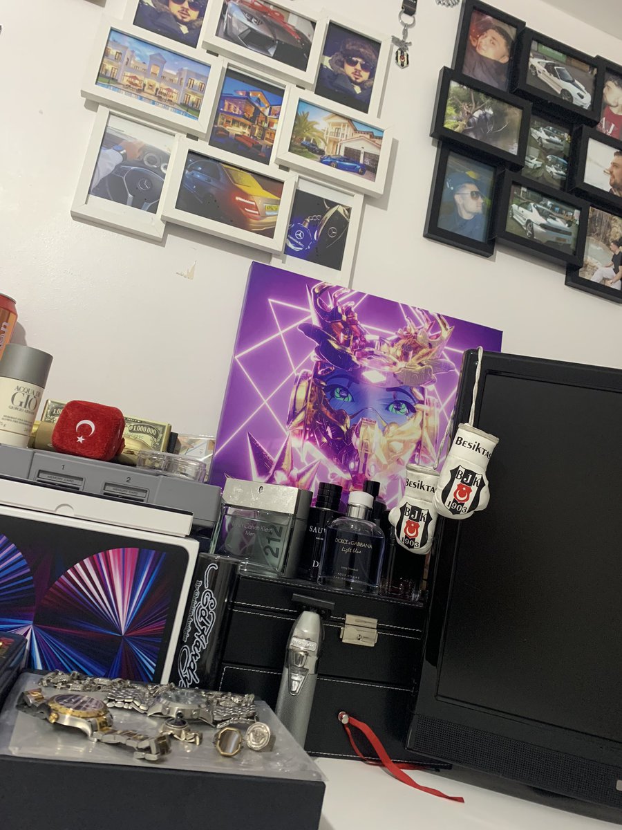 cryptoking1903's tweet photo. #golegends #metalegends #metalegendsnft @metalegendsnft people if you havenโt yet , friendly advise go check them out before they rocket ๐ https://t.co/Jf1cOiI5Lv