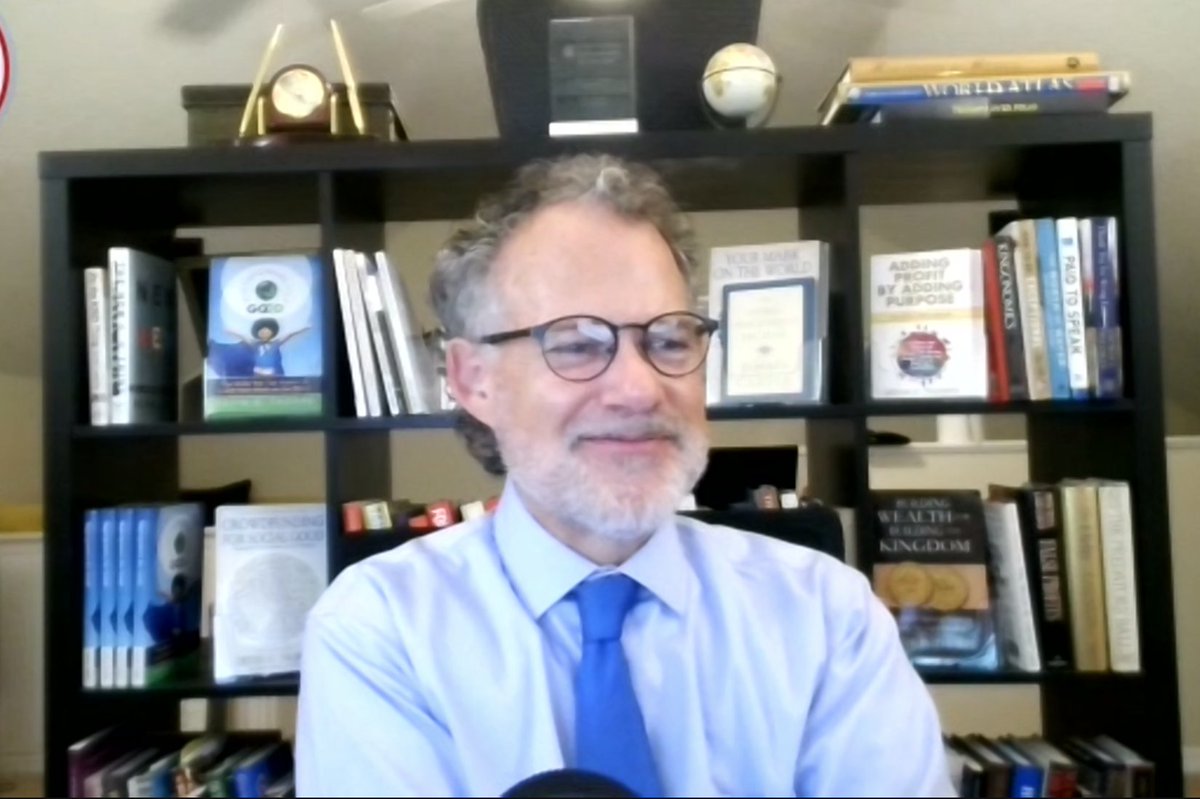 #SuperCrowd22 ended with conference organizer <a href="/devindthorpe/">Devin D. Thorpe</a> telling us all, "You have super powers. You can change the world." Thanks, Devin. I understand the assignment! Great conference! #communitycapital <a href="/TLCpower/">The Local Crowd</a>