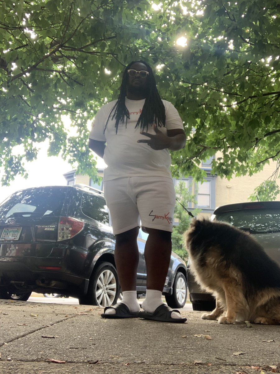 Mj_The3rdPick's tweet photo. Feelin’ Godly in @SKApparelCo https://t.co/t4xqiDQtMC