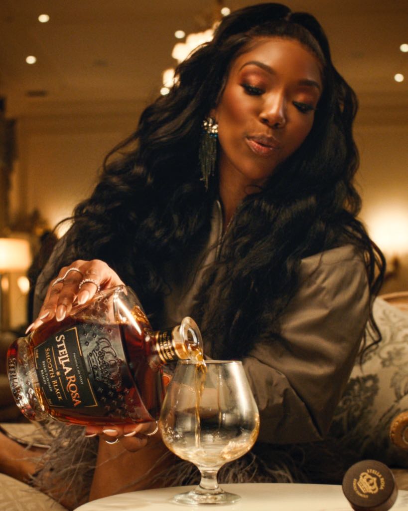 Phyllis HYMEN on Twitter "Brandy has her own brandy. I think I’ma try