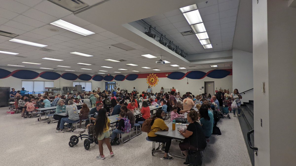 Hodge Elementary tweet media