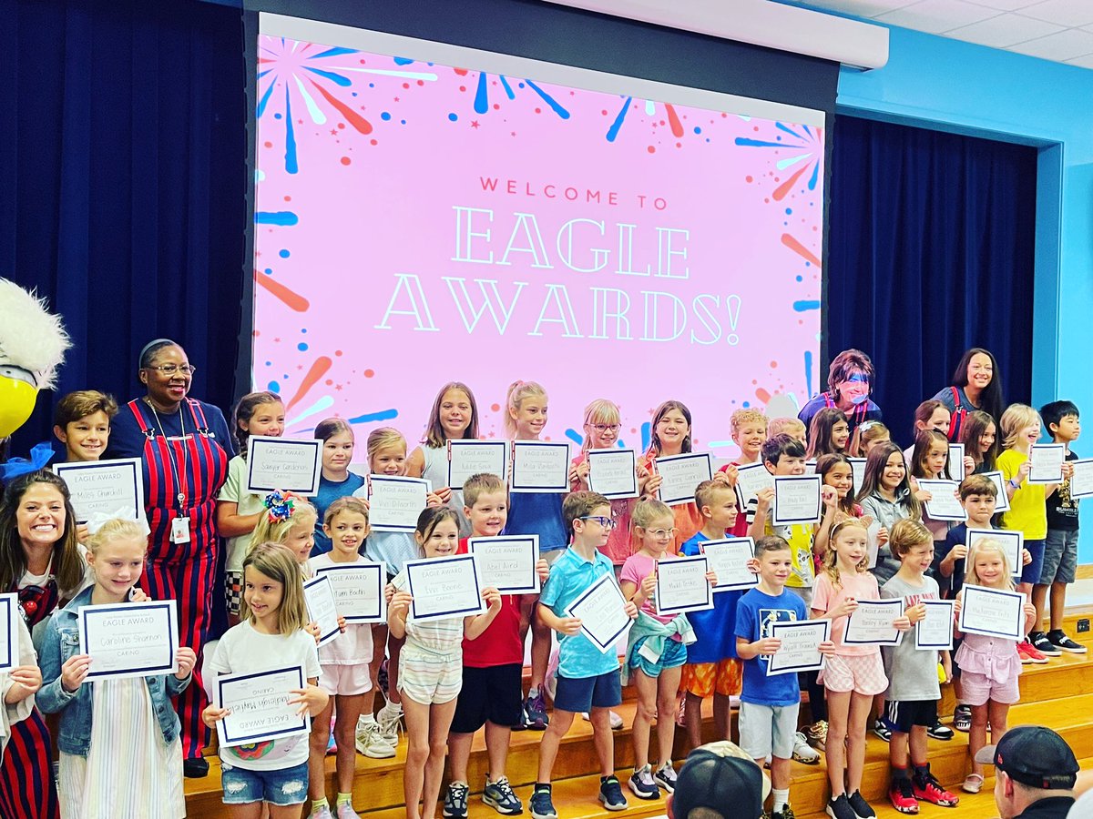 Our ‘Caring’ Eagle Award winners of 2022! Thank you for being such gracious members of our Eagle family! 🫶🏻 @lakepointeelementary <a href="/ltisdschools/">ltisdschools</a> <a href="/KarenReich11/">Karen Reich</a>