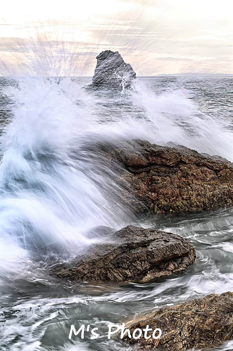 houwakougyou's tweet photo. 📷2022,09,10
ー 粉砕/#風景 ー
- crashing Waves / #Landscape -
#海
#Ocean #OceanView #Wave #WaveSpray #Beach #ReefZone #Tide #Nature
#LandscapePhotography #seascape_captures #landscapecaptures #coastalphotography
#light_nikon #Nikon #D780 #SIGMA
#Rawtherapee #GIMP #Nikcollection https://t.co/1DbAgDMqM8