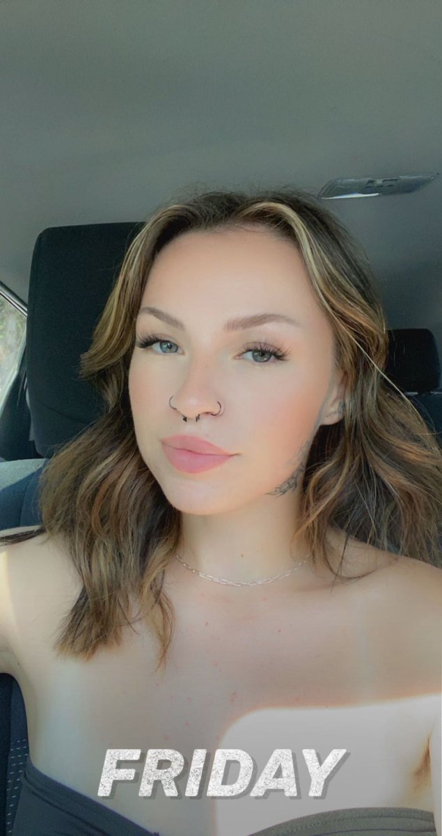 piperblades's tweet photo. Hiiii 🤍 I’ll be at pandoras tonight (09.16)!! https://t.co/WfCpGb7lXy