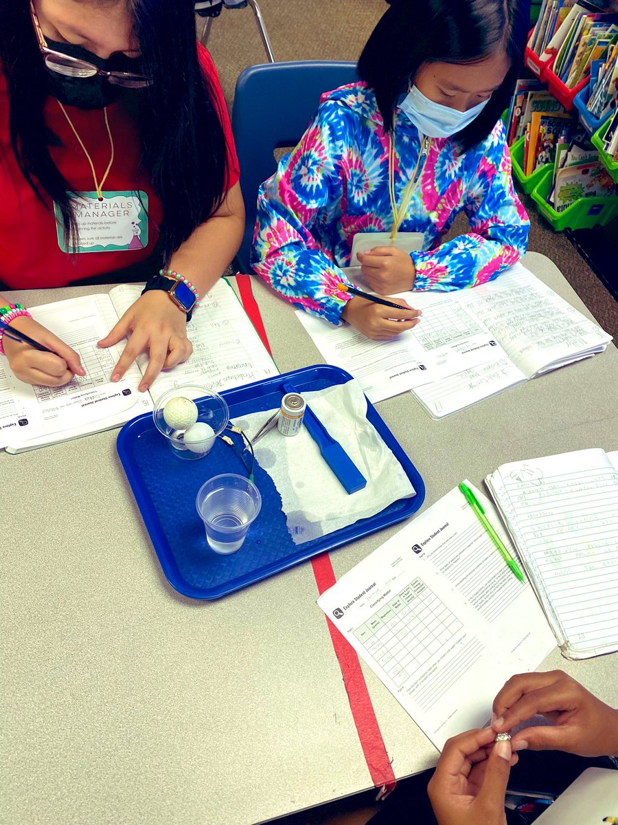 hyacinto10's tweet photo. My class is noisy and they talk a lot! Ss investigating the Physical Properties of Matter. @McNeilles https://t.co/JQ5Or5C5C7