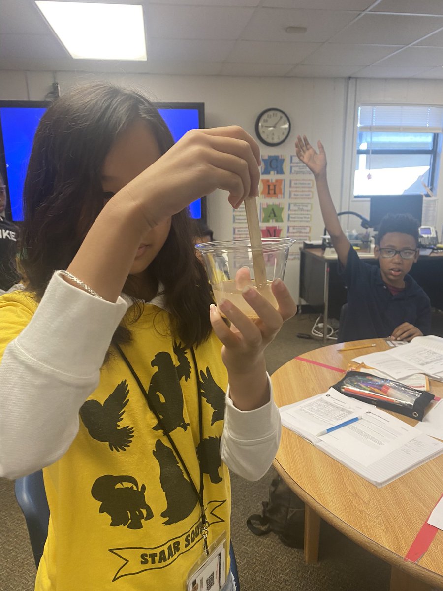 hyacinto10's tweet photo. My class is noisy and they talk a lot! Ss investigating the Physical Properties of Matter. @McNeilles https://t.co/JQ5Or5C5C7