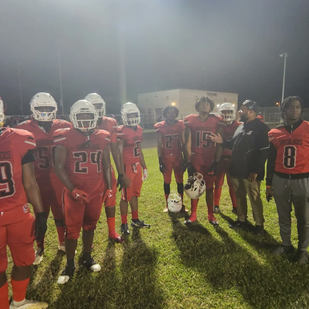 Santaluces_Athl's tweet photo. Another Santaluces Victory!! @Santaluces_Athl @ESPNWestPalm @CoachPutmon @iRepCoaches @SantalucesHS @FootbSantaluces https://t.co/J51FOf99x4