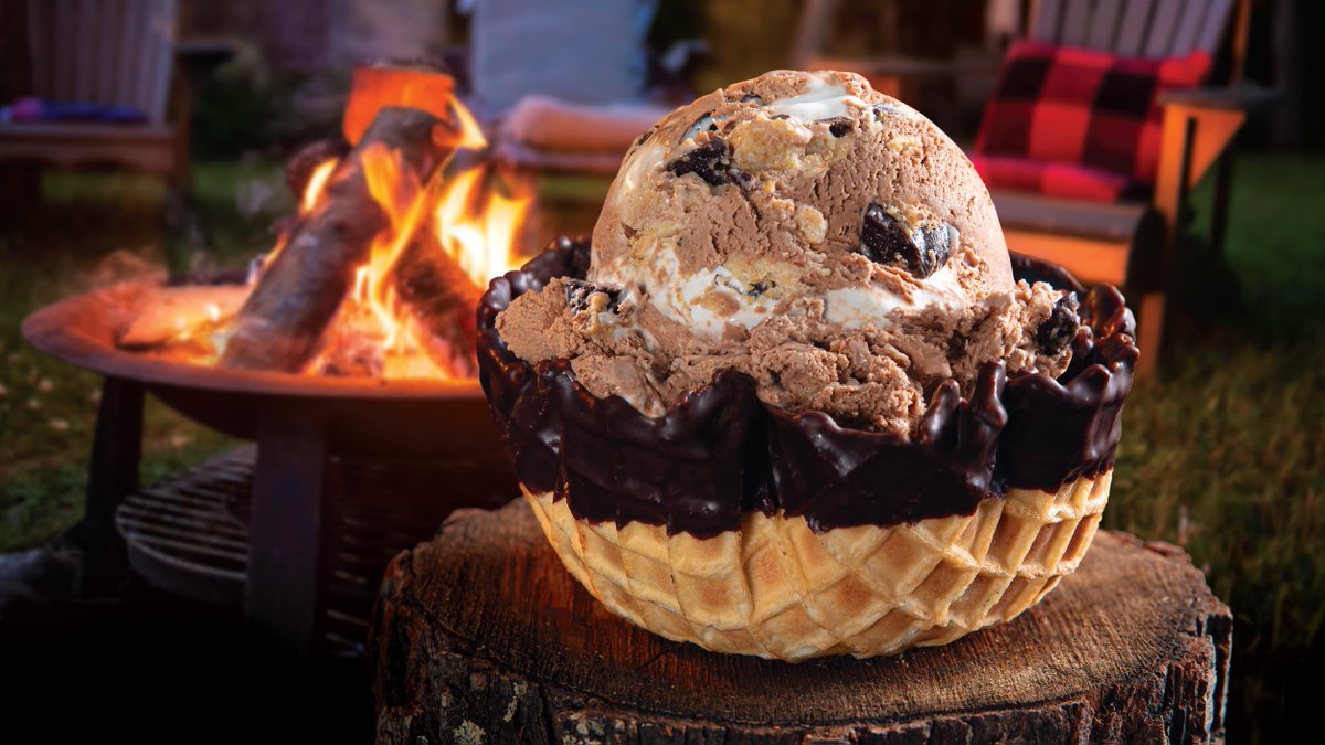 Oberweis's tweet photo. We have in-tents feelings about our new small batch ice cream flavor, Campfire S’mores! Come try a scoop today at your local Oberweis or order online for pick-up or delivery! 🏕️ 🔥 🍨 #oberweissmallbatch #smallbatchrelease #campfiresmores https://t.co/EwqrNpZEXQ