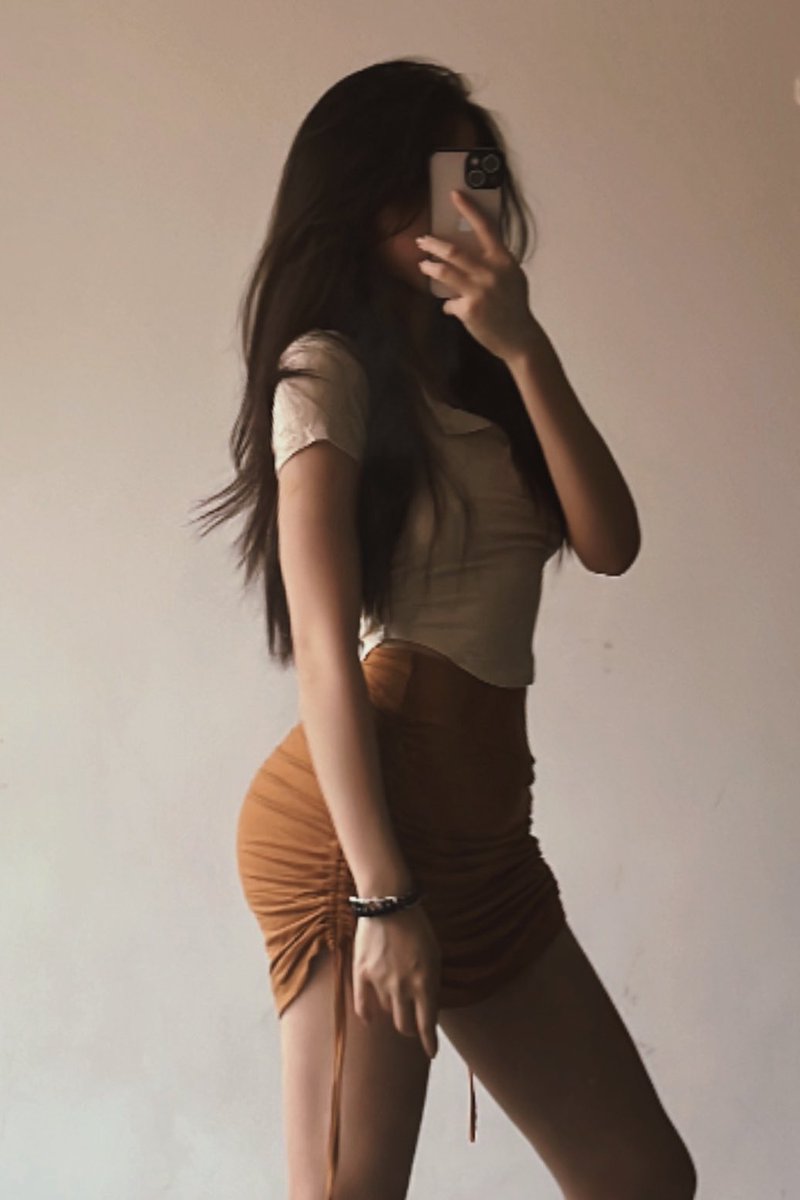 Rikaovoo's tweet photo. 🤳

👗：shopee RikaOuO

#selfie https://t.co/i0sY32H86V