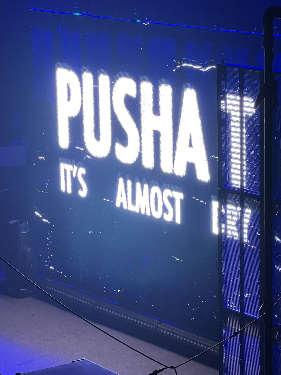 DGNY's tweet image. Aku fam in the house ready to show some love @PUSHA_T #ItsAlmostDry #CloudHopper #WeAreAku ✈️