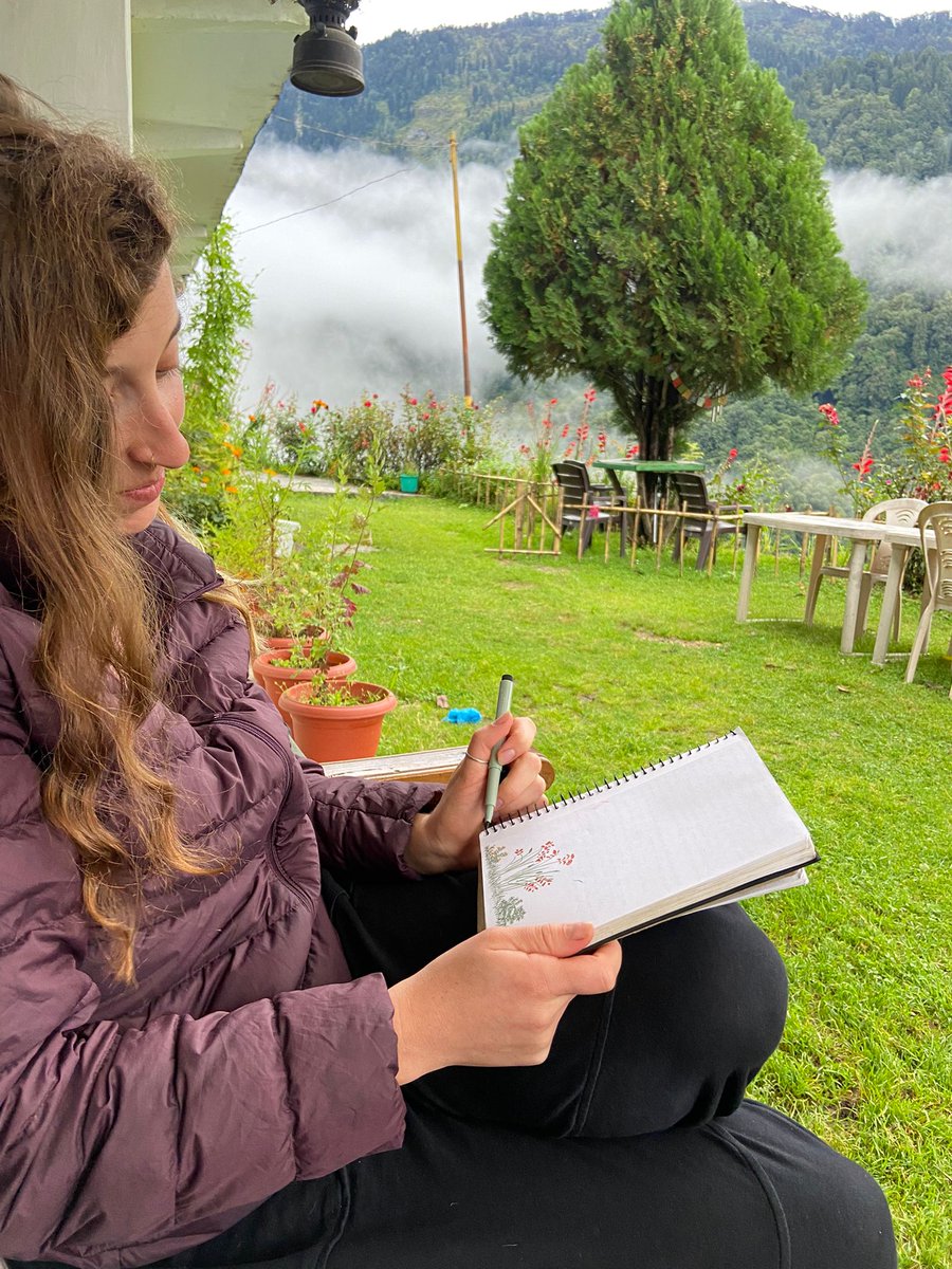 nativehimalayas's tweet photo. Welcome to Agoda village at Bharat Homestay (the Native Himalayan)
This is my WhatsApp no+91 9927099352
Our guests making some art's
#bharat_homestau #thenative_himalayan_ #Uttrakhandtourism #agoravillage #doditaltrek https://t.co/TVmf522Cg3