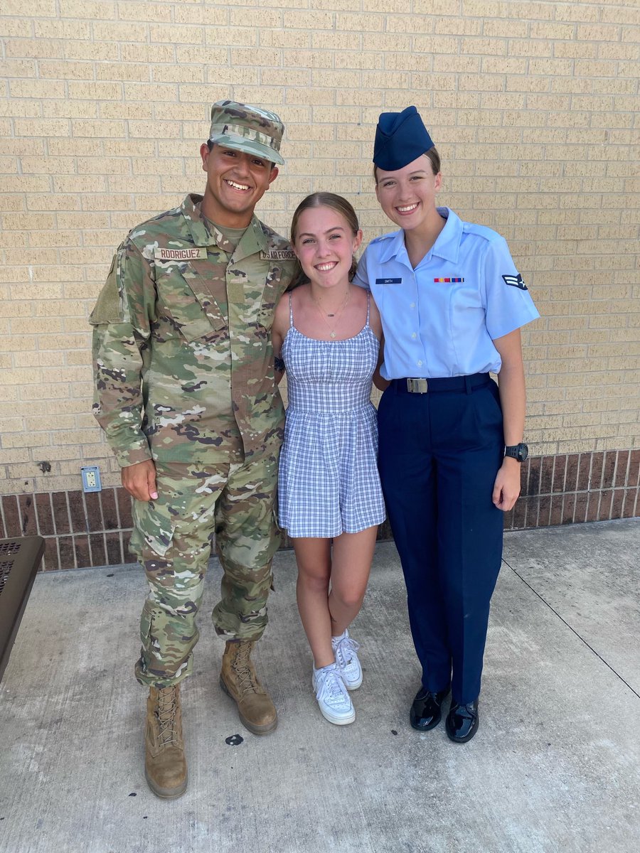 FHS_AFJROTC's tweet photo. FHS/FL-931st ‘22 grads Felipe Rodriguez &amp; Emily German attended classmate Adisen Smith’s graduation from BMT earlier this week at Lackland AFB/JBSA.  Felipe completed BMT earlier &amp; Emily flew in from Florida where she’s in college on an AFROTC scholarship.  Congrats A1C Smith! https://t.co/HklkqUSXim