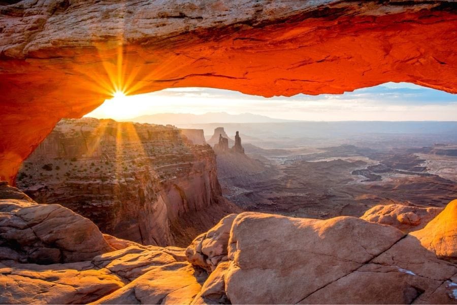 _bucketlistpost's tweet photo. Friday, September 16th, 2022 Bucket List Item:

• Watch the sunrise at Mesa Arch in Canyonlands National Park

📍Canyonlands National Park, Utah, USA

#travel #traveling #bucketlist #BUCKETLIST #utah #nationalpark https://t.co/QcIKn8PpBX