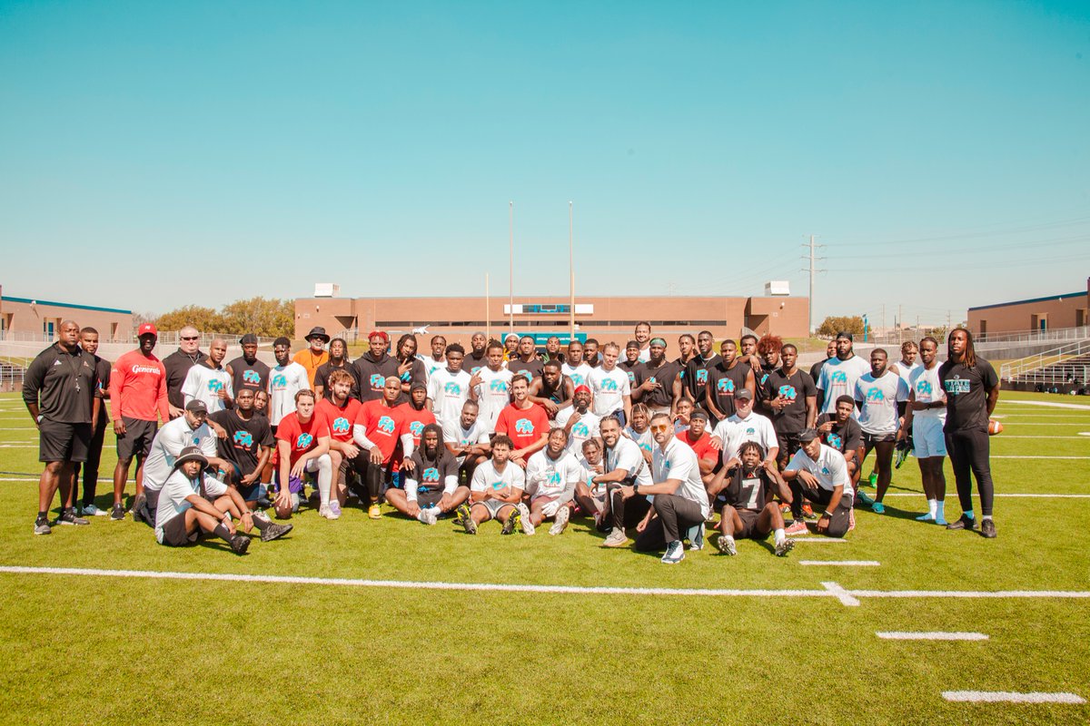 ShowcaseFA's tweet photo. The First FA Showcase was a Blast! Special thanks to everyone involved. You all held it down! #WhoGotNext #NextUp #FAShowcaseTX #XFL #USFL #CFL #XFLDraft #XFLDraftpool #USFLDraft #FootballFreeAgents #MLFB #footballdreams #FootballFriday https://t.co/wGFt1315FA