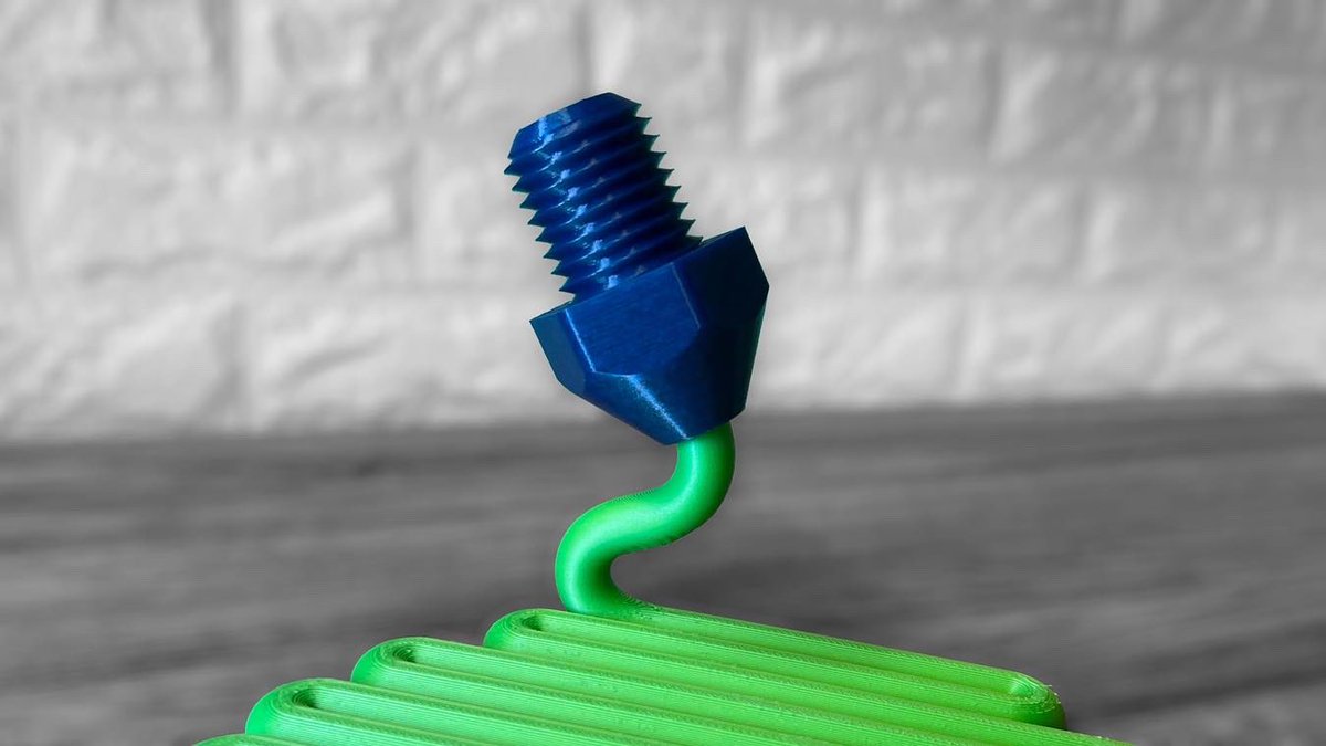 Done ✅ 

0.3mm layer goodness <a href="/Zaxe3D/">Zaxe</a> Z3 

First test for the <a href="/E3DOnline/">E3D</a> gold v6 edition with titanium heatbreak and 0.6mm #NozzleX 

<a href="/Fiberlogy_3D/">Fiberlogy - filaments</a> PLA 💚💙

Extrusion coaster <a href="/printablescom/">Printables.com</a> 

printables.com/model/231240-c…

#3DPrinting