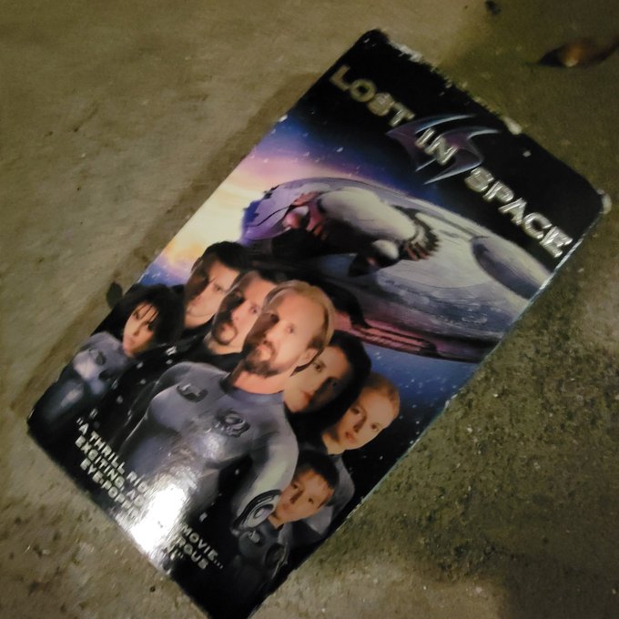 1 pic. HOLY. FUCKING. SHIT. A VHS TAPE.

Out for a walk after a meal and at half w/ @ImSamanthaSays #Noles