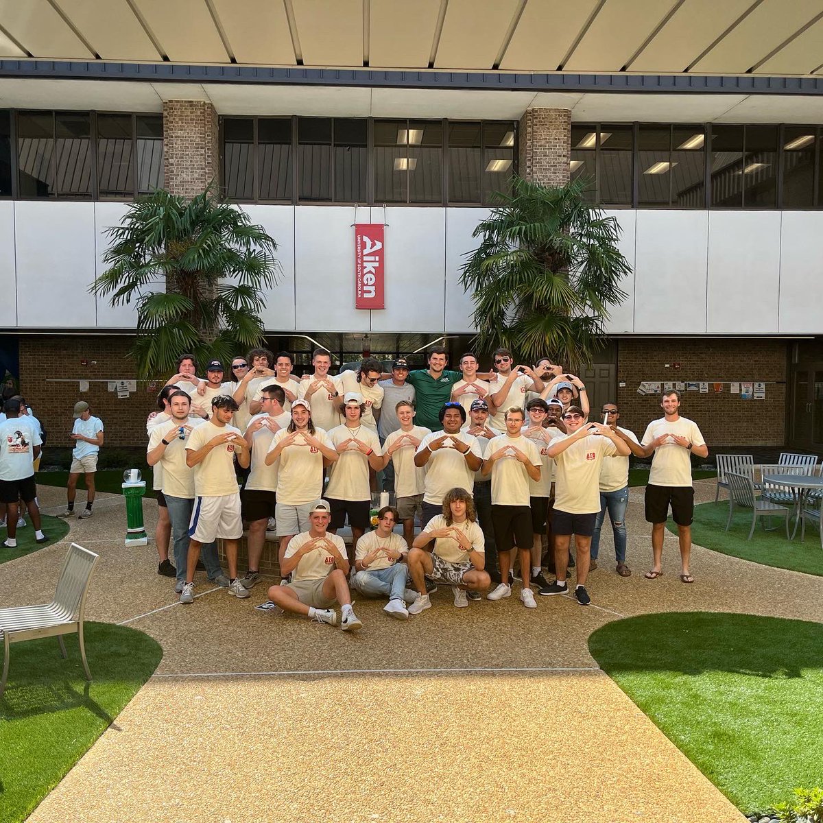 VCSAofUSCA's tweet image. Congrats to our new @USCAiken fraternity men!