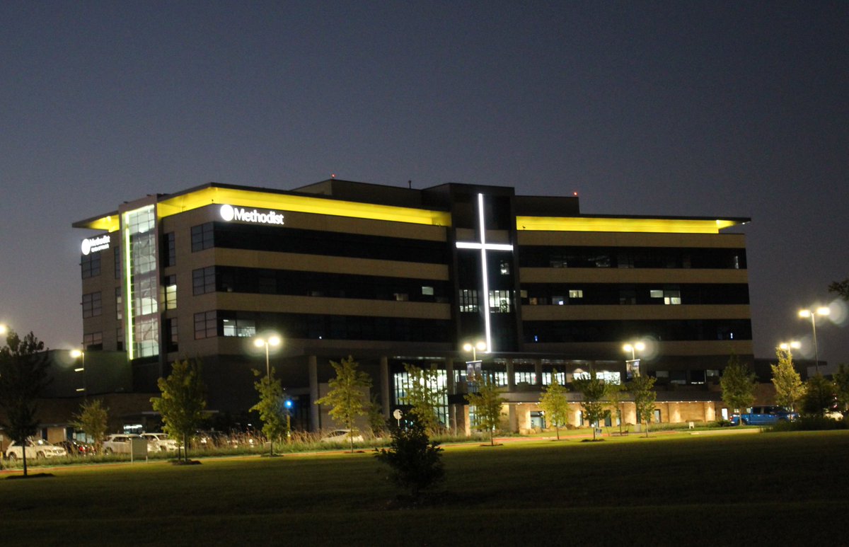 methodistmidlo's tweet photo. And we’re shining gold tonight as raise awareness for childhood cancer survivors &amp; regional support organizations. 💛

The color gold symbolizes how precious children are &amp; the resiliency of childhood cancer heroes. https://t.co/lMd0Z3FE8u