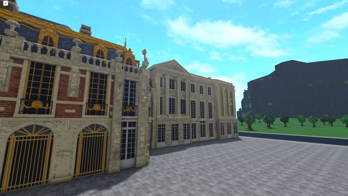 Joe67071018's tweet photo. Palace of Versailles
#bloxburg #bloxburgbuilds https://t.co/ytCexm98da