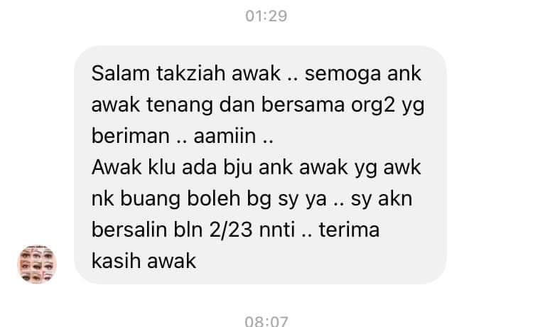 AnwarWajah's tweet photo. Anak org tu baru sahaja meninggal.. kau dh minta baju bagai ermmm https://t.co/b8qRAhFcSe