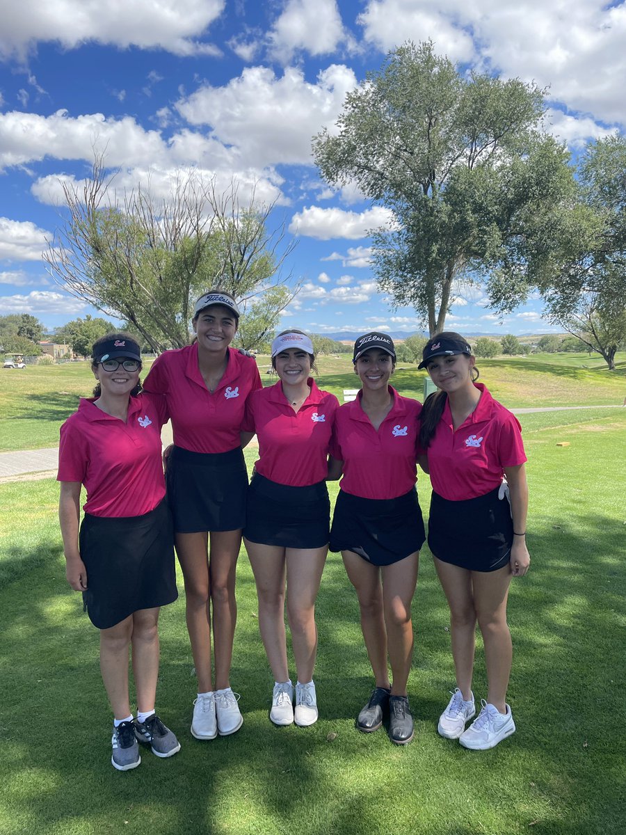 Amazing day in Prescott. Rockin’ the alternate Pinks for the first time! Prescott Invitational tomorrow at Antelope Hills.