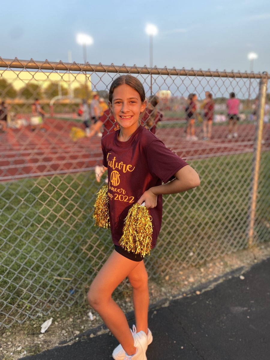 KaraCoyle's tweet photo. Loved watching this future Porter dance with the poms team tonight! #besttogether @LockportHS205 @chiefcoyle @DrJohnGreenan @PorterSup205 https://t.co/18FFvZqhRz