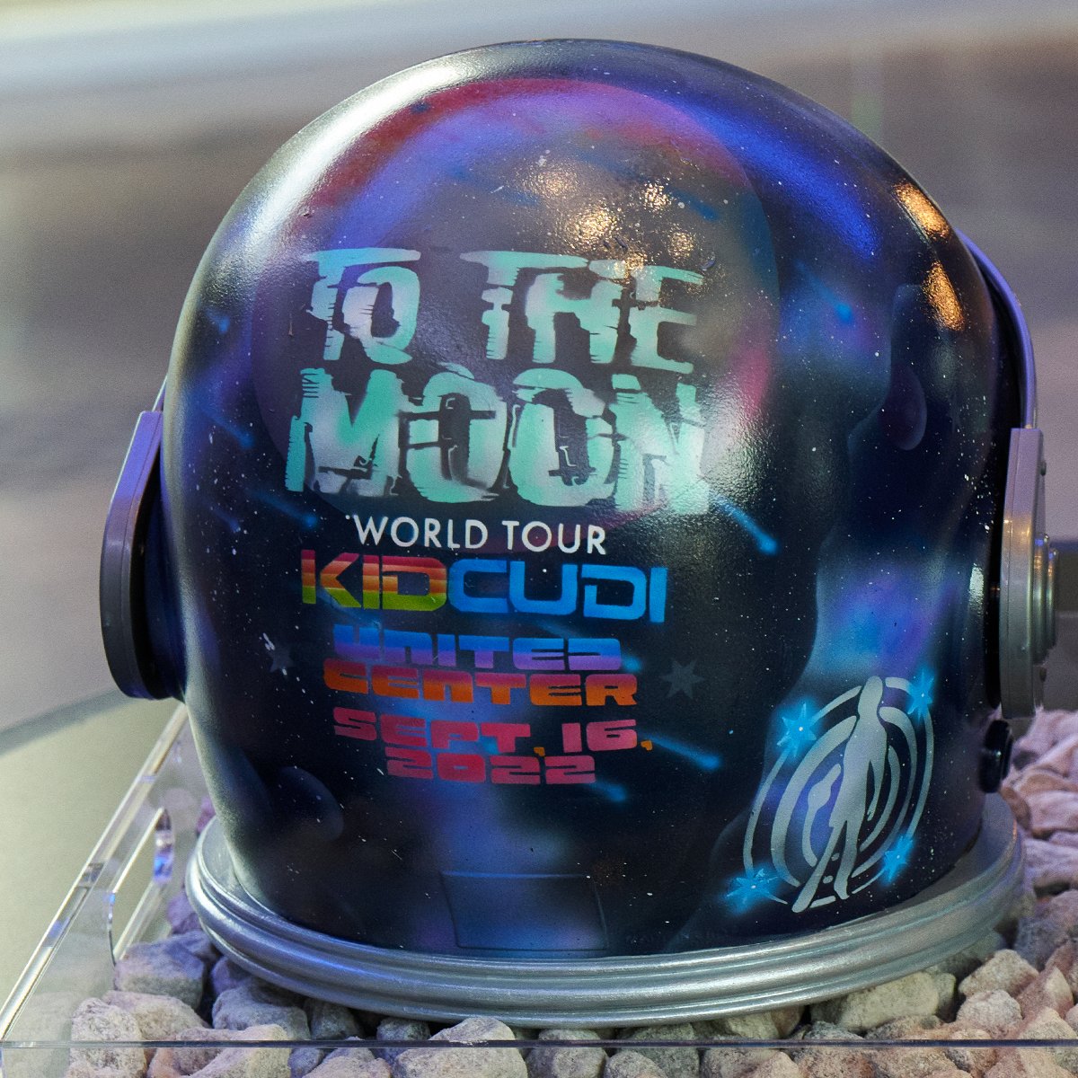 United Center (@unitedcenter) on Twitter photo Our @KidCudi Welcome Gift Features:
π A hand-painted astronaut helmet by <a href="/AstrotorfCustom/">Brad Torf</a> for #KidCudi celebrating his first show here! FUN FACT: He has a song named Sept. 16 and his show here is on Sept. 16, 2022. Our @KidCudi Welcome Gift Features:
π A hand-painted astronaut helmet by <a href="/AstrotorfCustom/">Brad Torf</a> for #KidCudi celebrating his first show here! FUN FACT: He has a song named Sept. 16 and his show here is on Sept. 16, 2022.