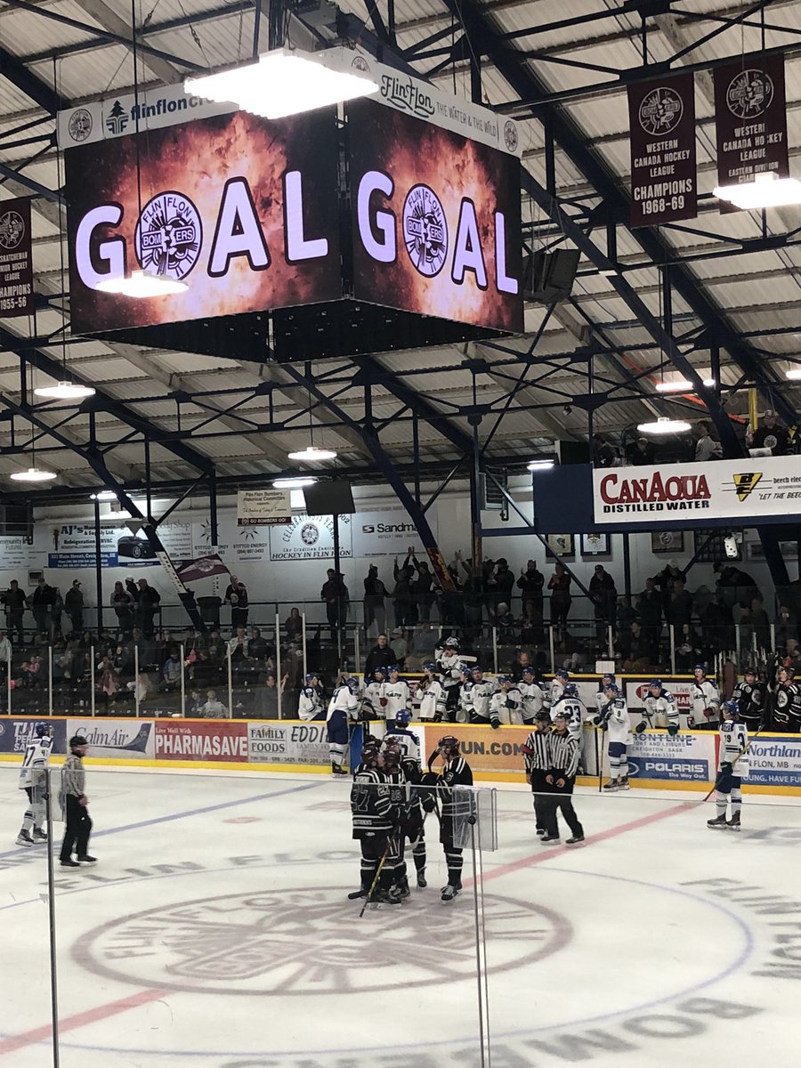 WarrenMcLeod1's tweet photo. Doop with his second, an empty netter! #superdooper #gobombers https://t.co/gsyeKvagaw