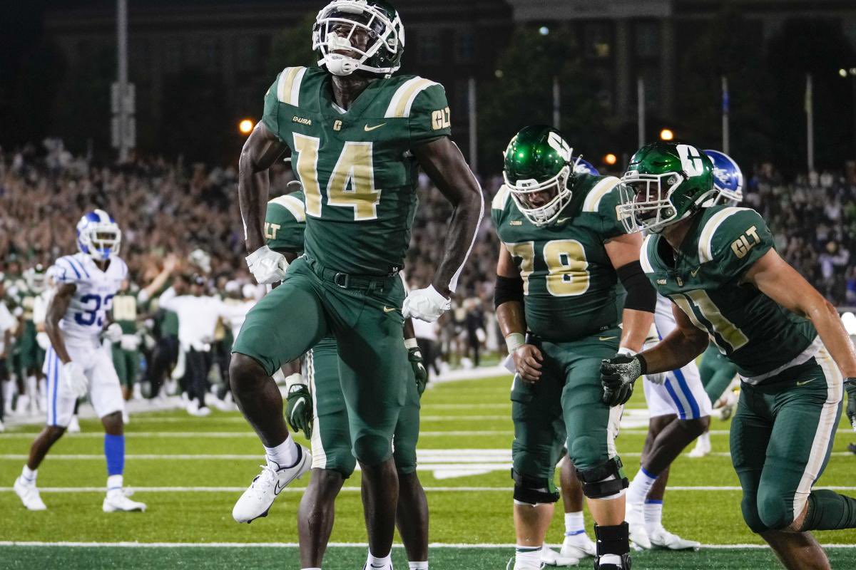 kspain_7's tweet photo. #AGTG I am blessed to receive my first offer from the University of North Carolina Charlotte!!! @Coach_BTurk @CharlotteFTBL  @ParkviewFB @Mansell247 @RecruitGeorgia @CoachSudd84 @coachskrrt https://t.co/Xs4qPYeK18