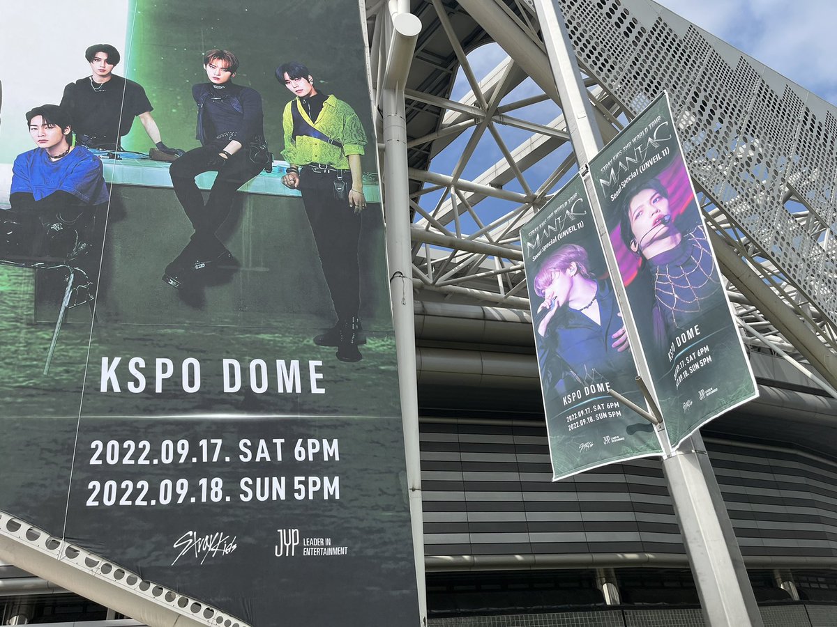 minunivers's tweet photo. All the Videos &amp; photos of Stray kids 2nd world tour MANIAC Seoul Special (UNVEIL 11) DAY 1 [220917] https://t.co/4CwJwVZEEI