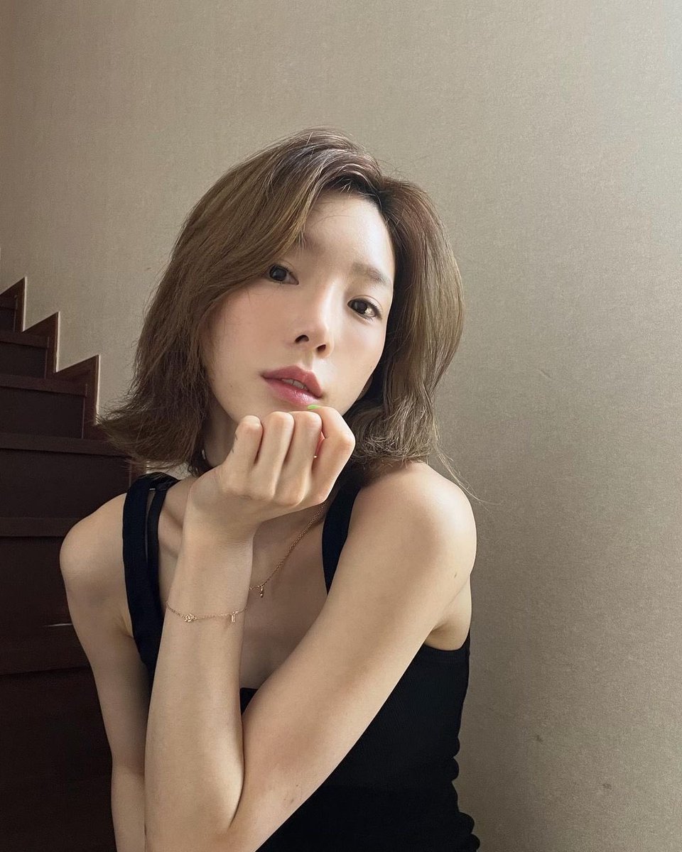 taeyeon ㅡ 🥚 (s l o w) tweet media