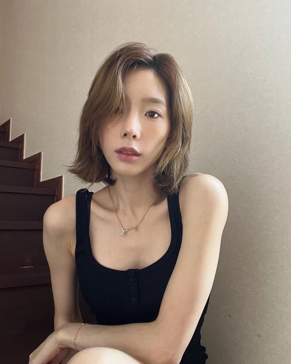 taeyeon ㅡ 🥚 (s l o w) tweet media